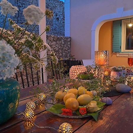 Villa Cesarica ノヴァリャ エクステリア 写真