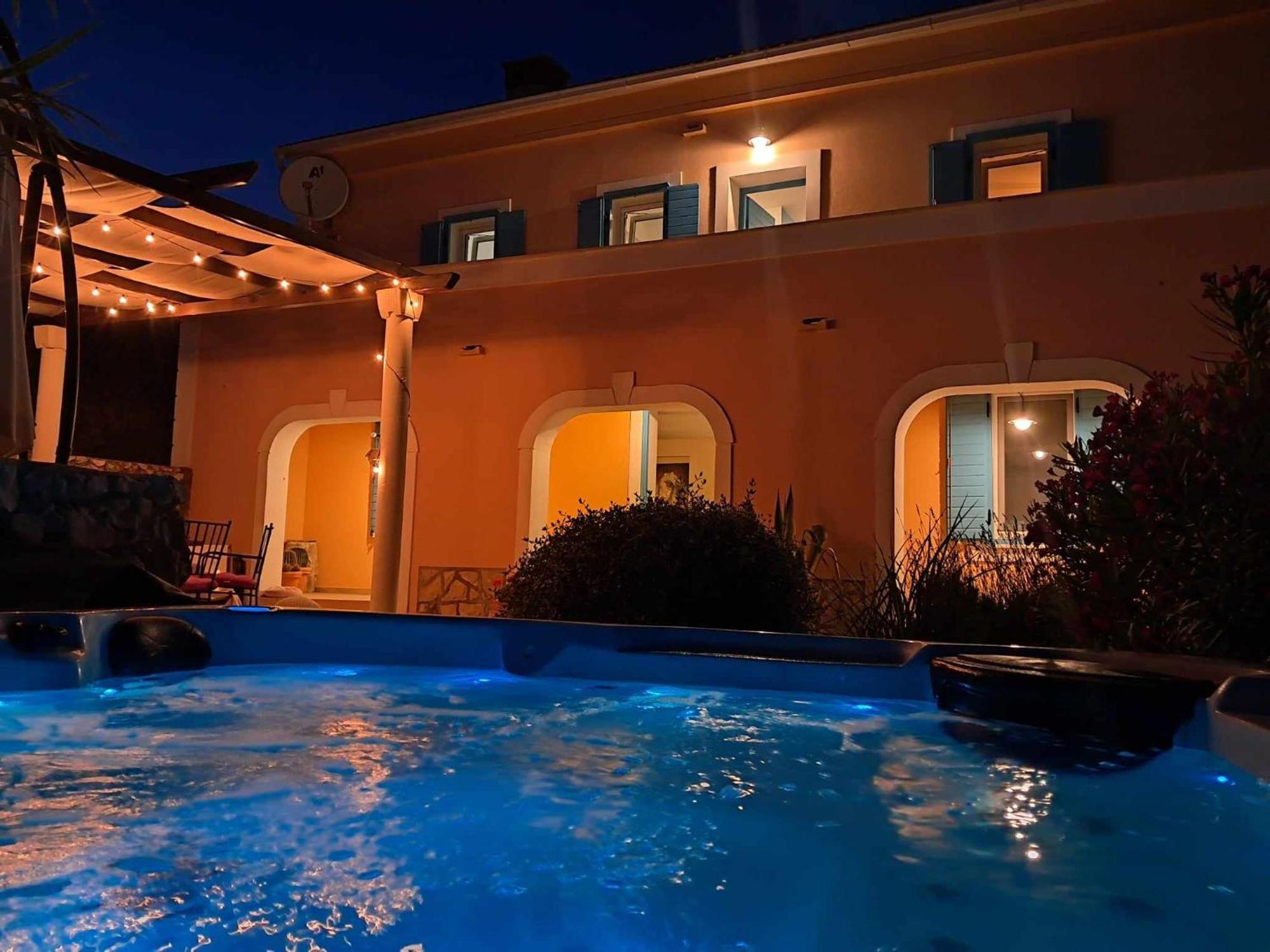 Villa Cesarica ノヴァリャ エクステリア 写真
